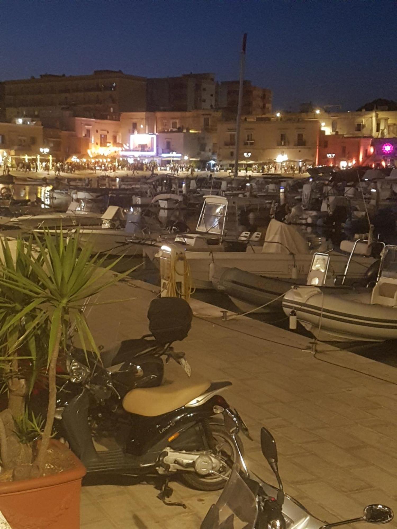 Affittacamere Il Labirinto Bisceglie Exterior photo